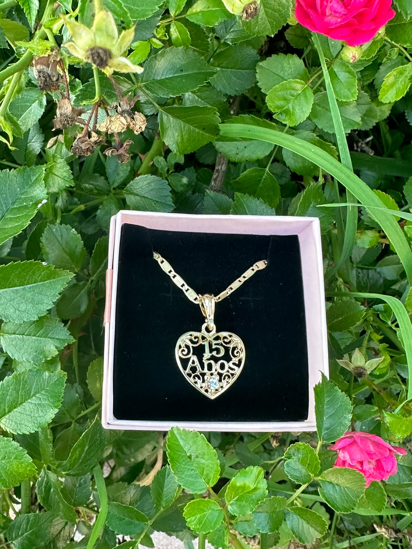 “ 15 años “ heart pendant