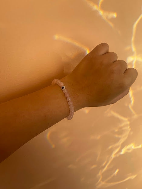 Silver heart magnetic bracelets white and pink