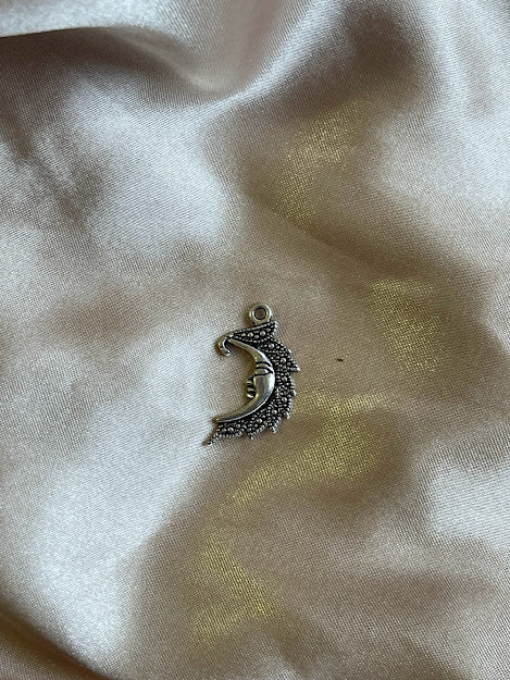 Half Sleeping Moon Charm 109
