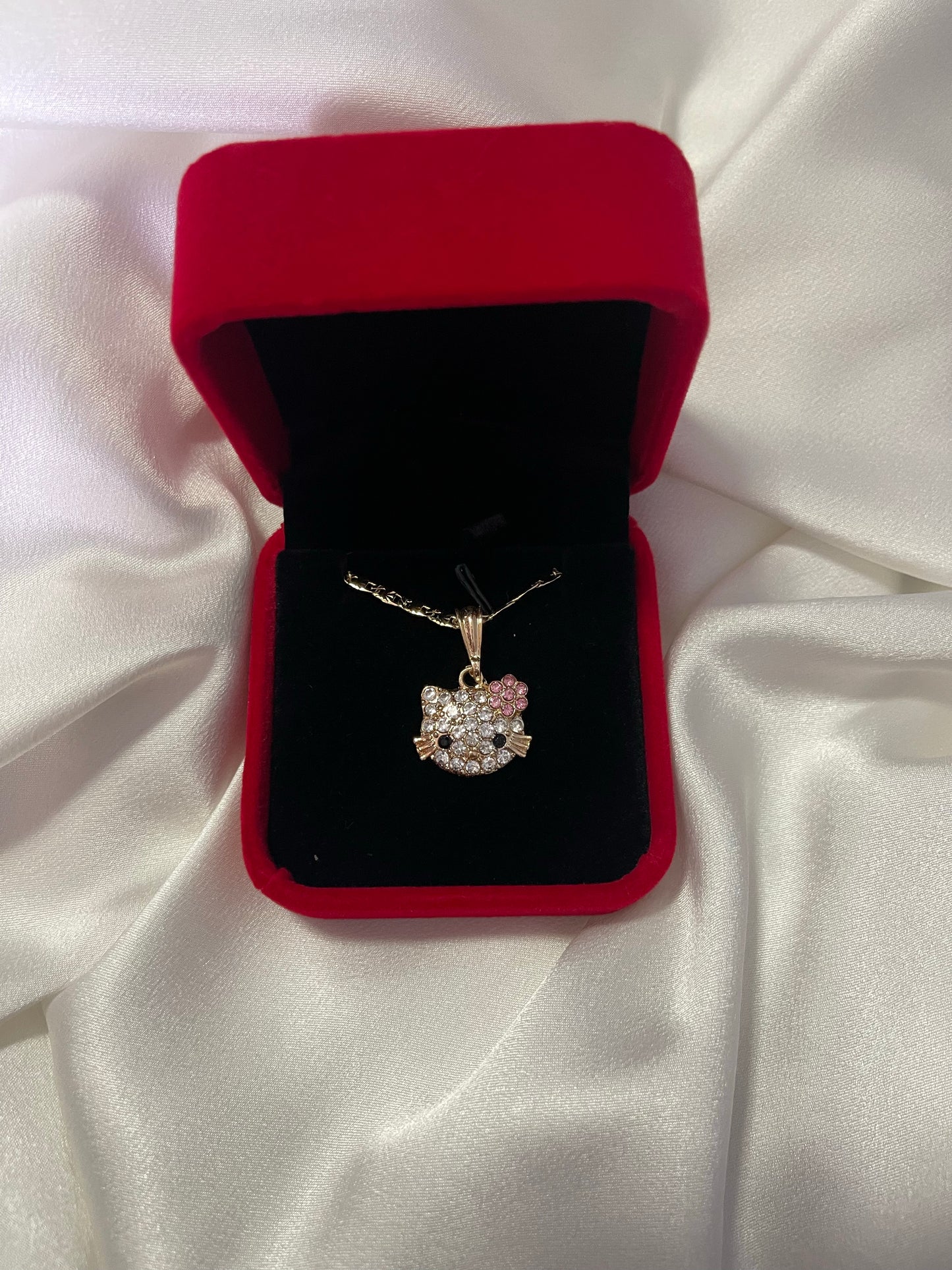 Hello Kitty ( PINK) necklace special edition