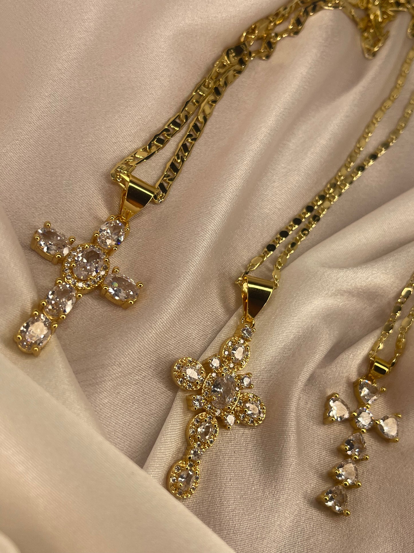 Iced cross necklace gold
