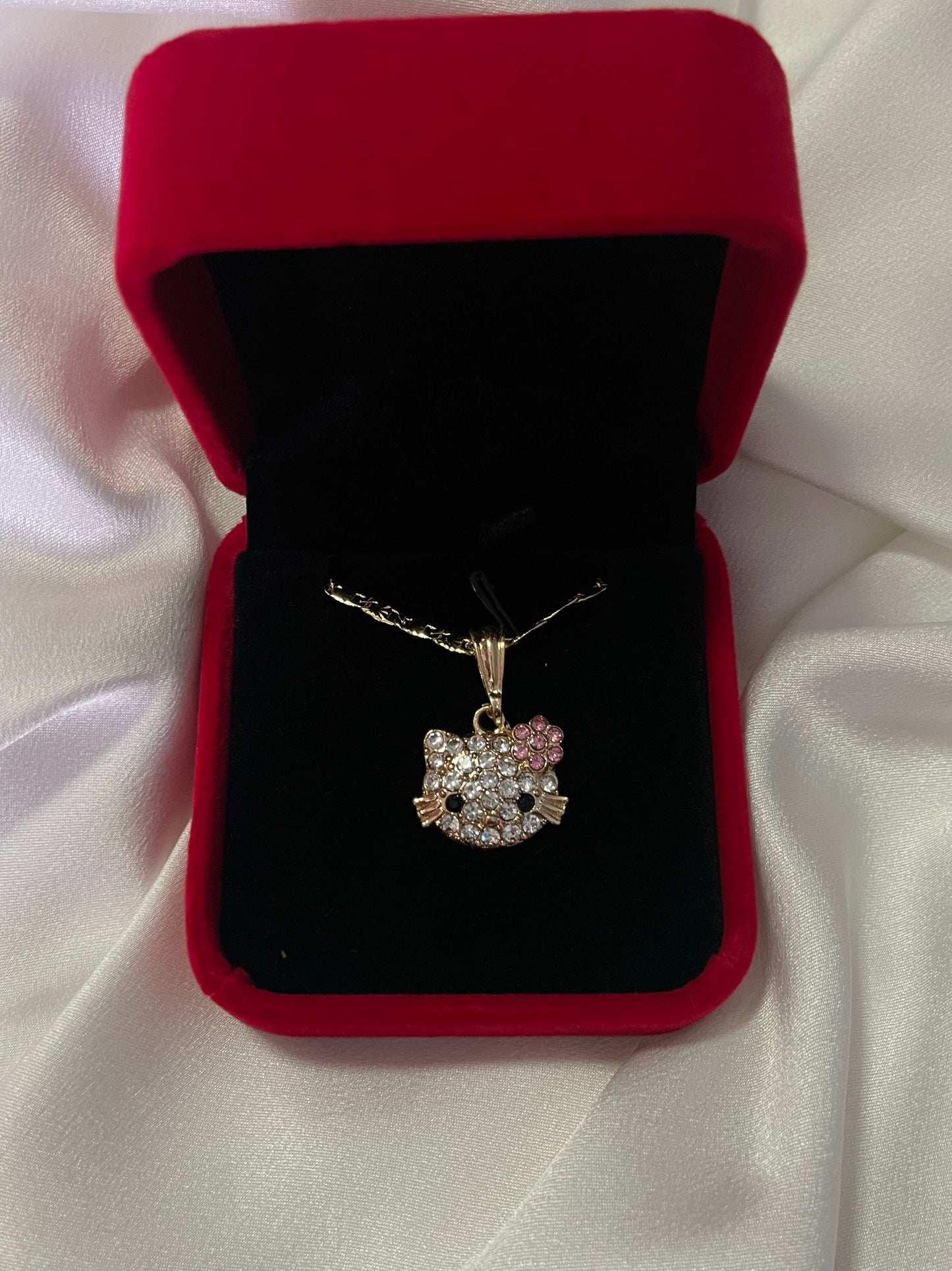 Hello Kitty ( PINK) necklace special edition
