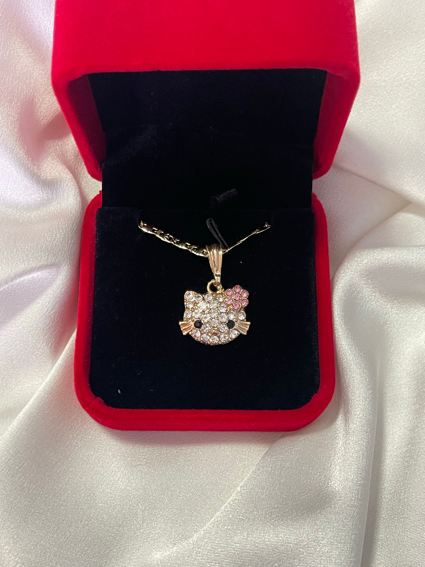 Hello Kitty ( PINK) necklace special edition