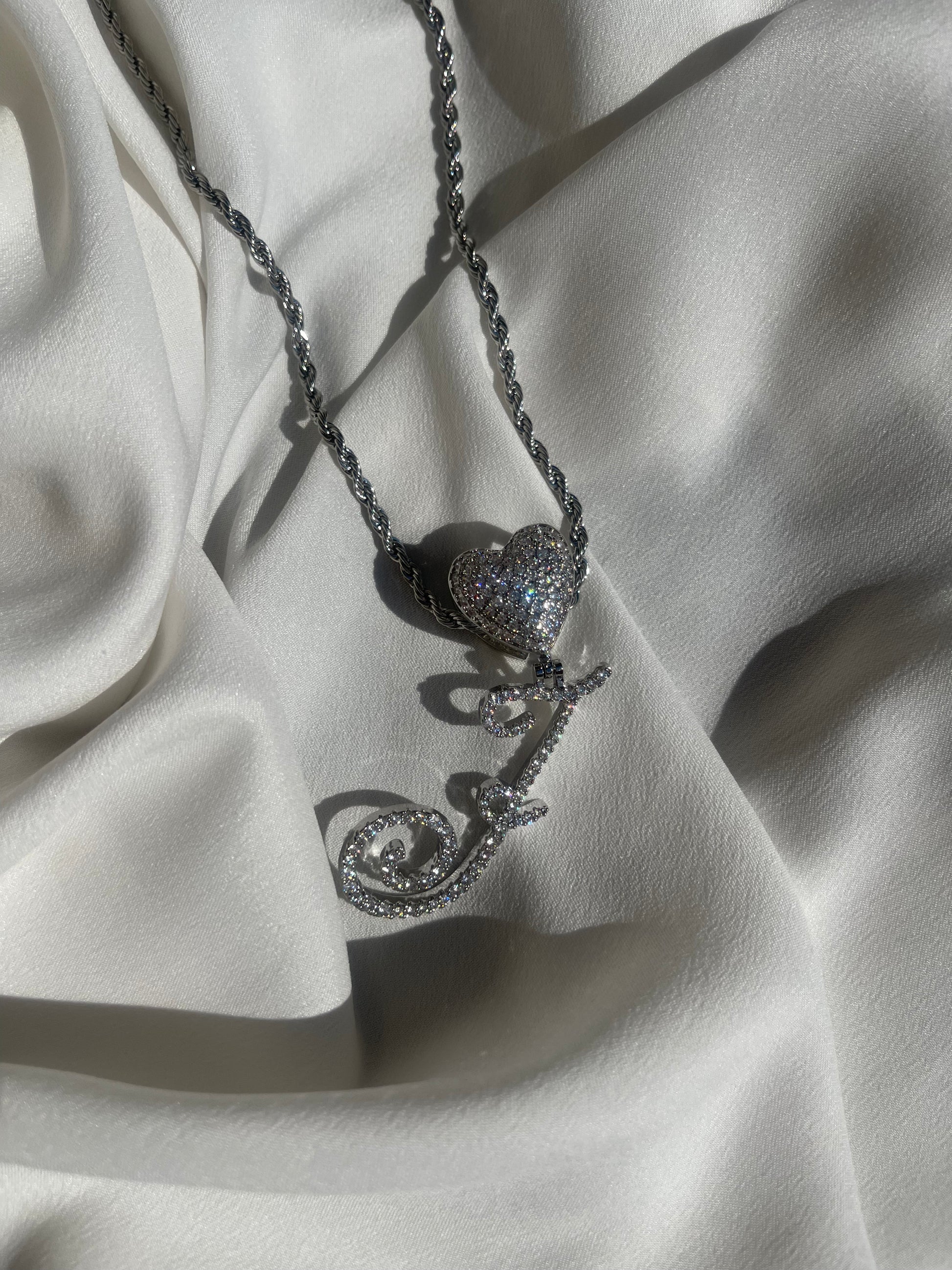 “J” initial heart necklace silver - Main Image